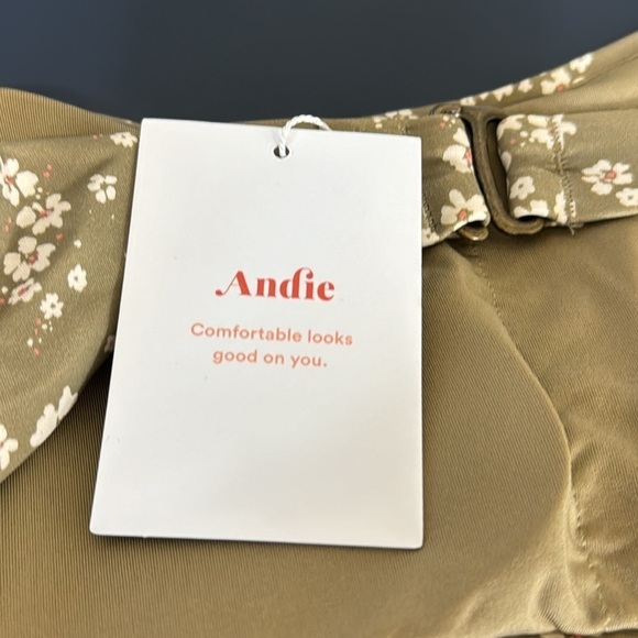 Andie Bikini Top M Olive Ditsy Floral Bora Bora NWT Convertible Straps 7765 - Picture 10 of 16